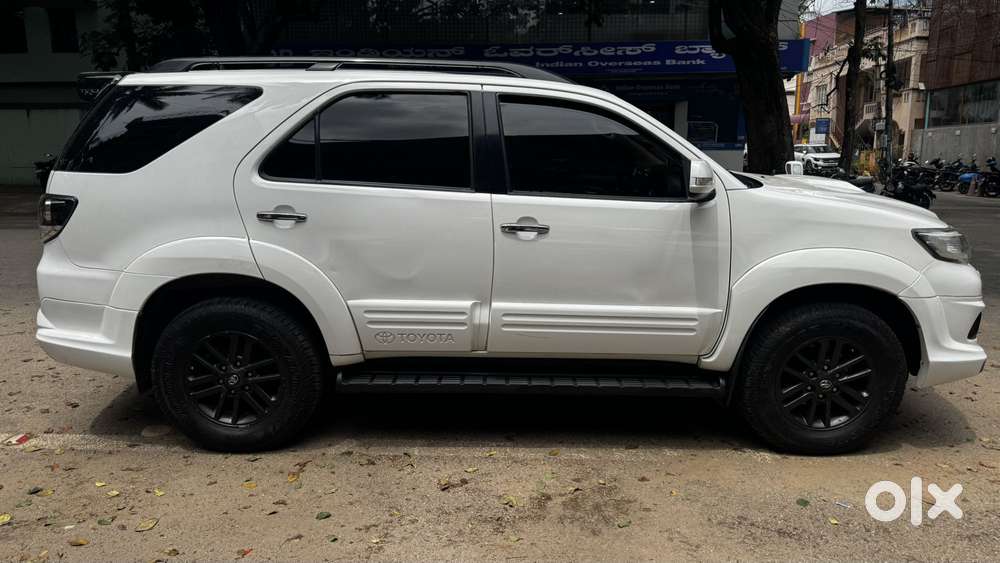Toyota Fortuner 4x2 MT TRD Sportivo, 2015, Diesel