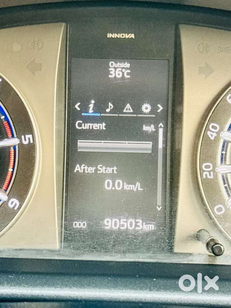 Toyota Innova Crysta [2020-ongoing] 2.4 Vx 7 Str, 2017, Diesel