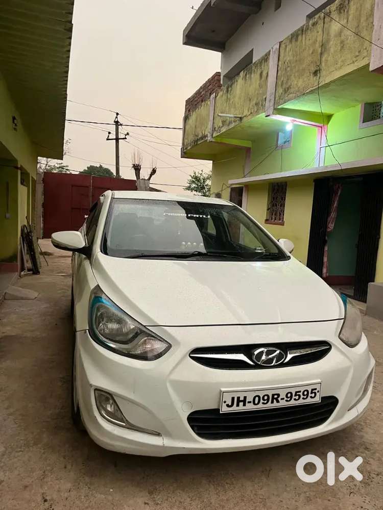 Hyundai Fluidic Verna 2013 Diesel 90000 Km Driven