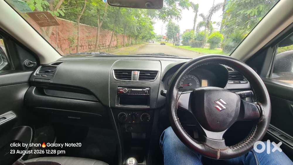 Maruti Suzuki Swift Lxi, 2012, Petrol