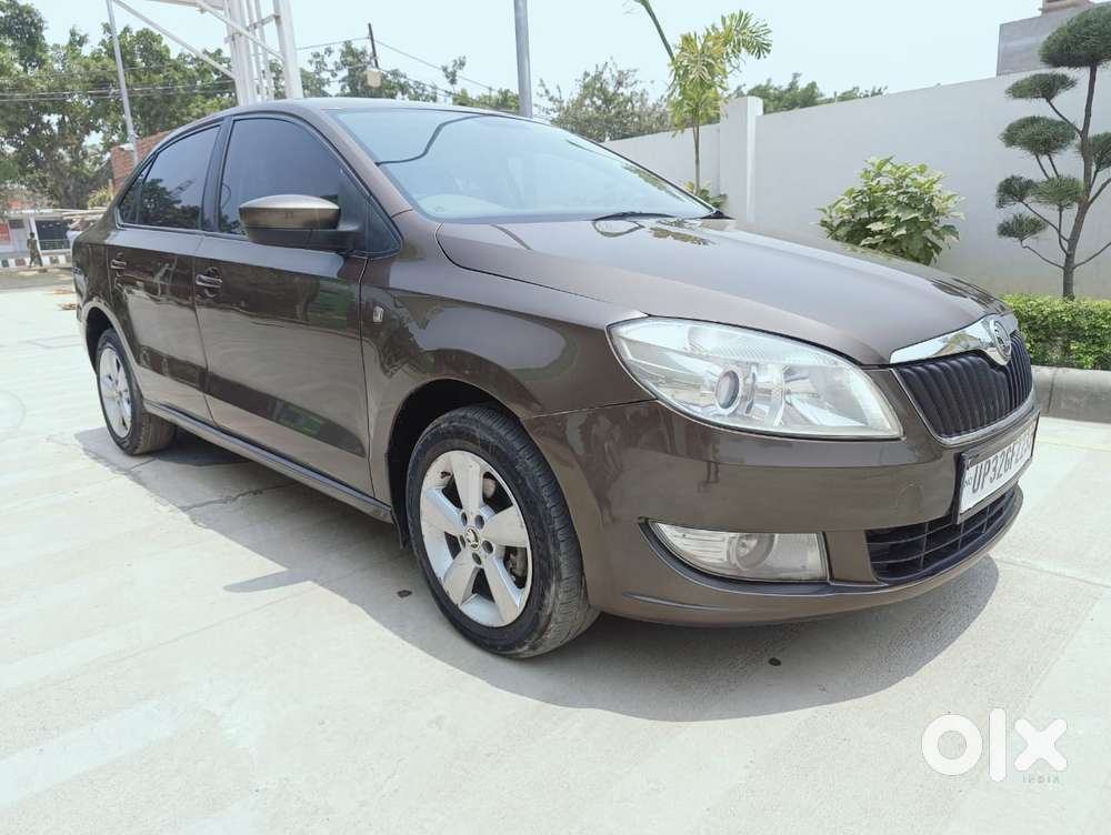 Skoda Rapid 1.6 Ambition Plus Tdi At, 2015, Diesel
