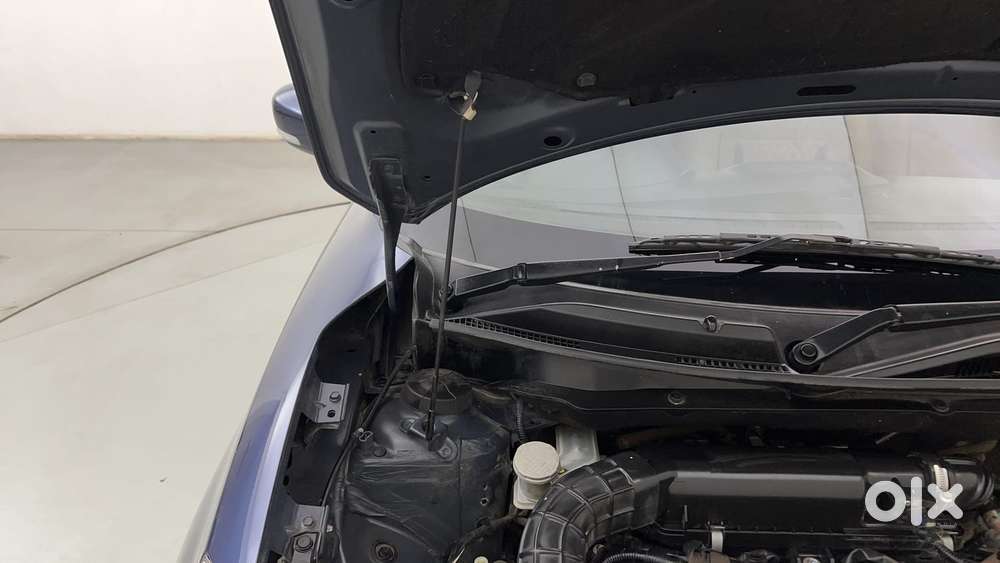 Maruti Suzuki Dzire Zxi Ags, 2022, Petrol