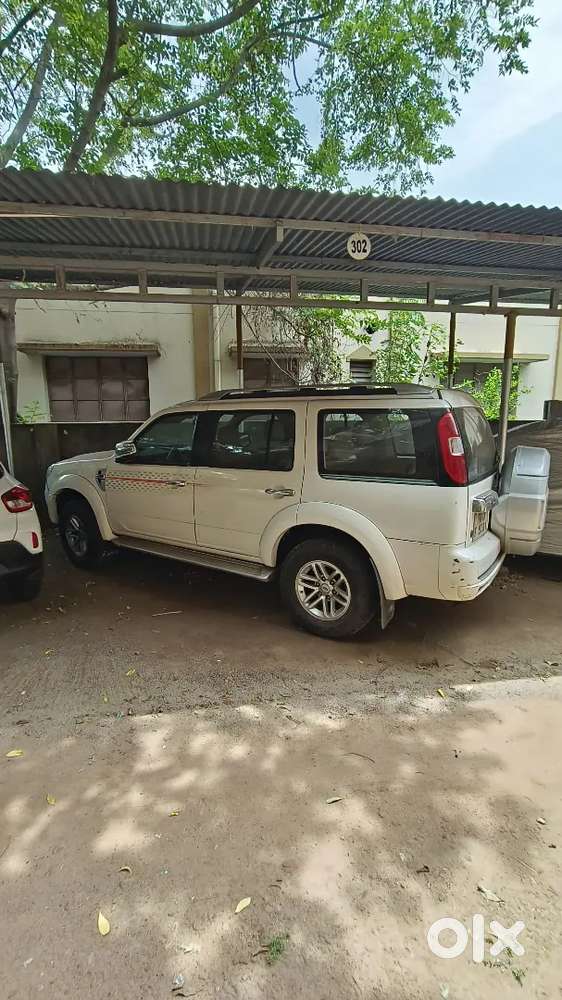 Ford Endeavour 2012 Diesel 4x4