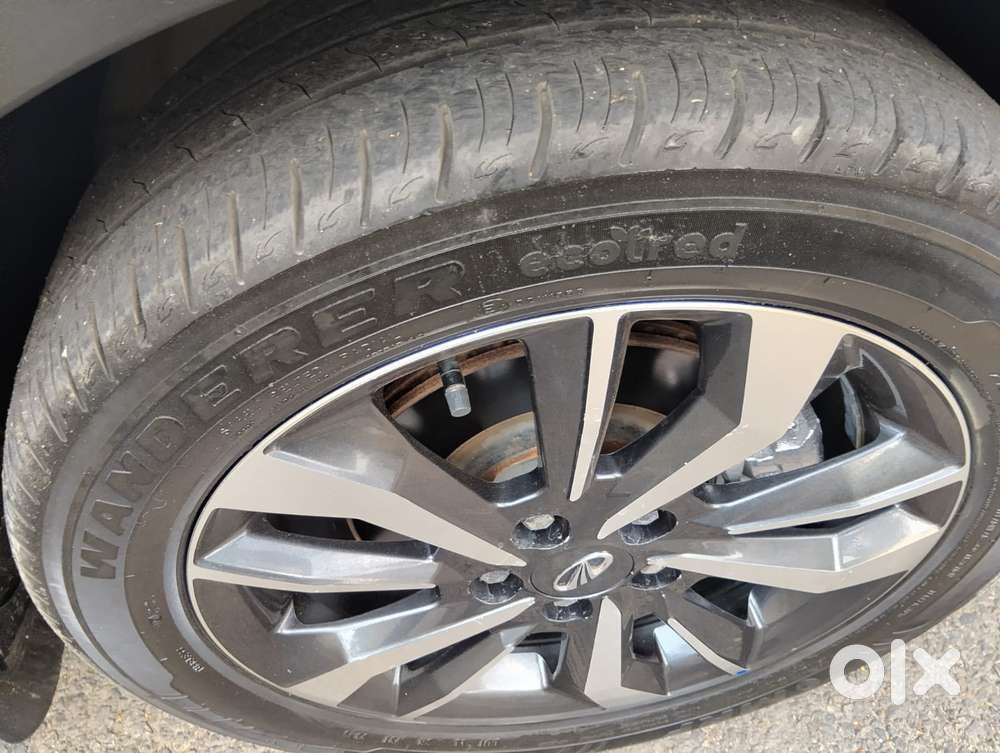 Mahindra Xuv300 W8, 2019, Petrol