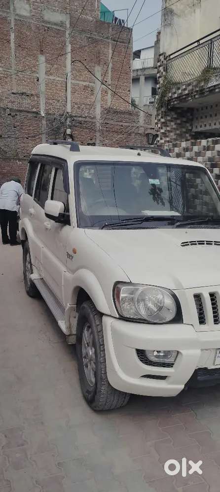 Mahindra Scorpio Classic 2012