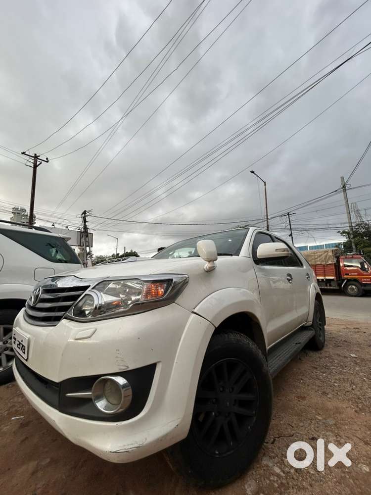 Toyota Fortuner Diesel 2012