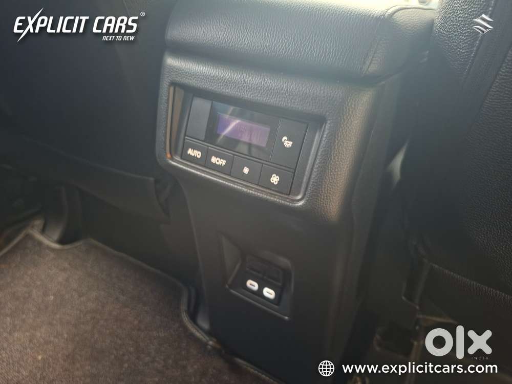Maruti Suzuki Invicto Zeta Plus 8str, 2023, Petrol
