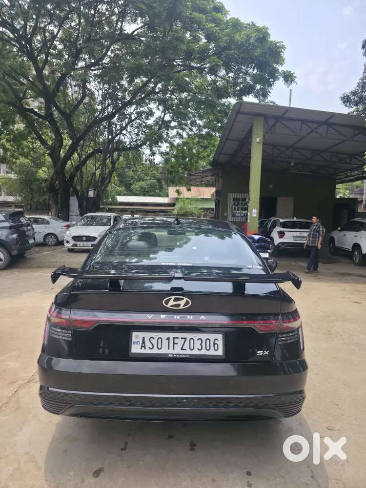 Hyundai Verna Sx Petrol Mt. 2nd Top Model