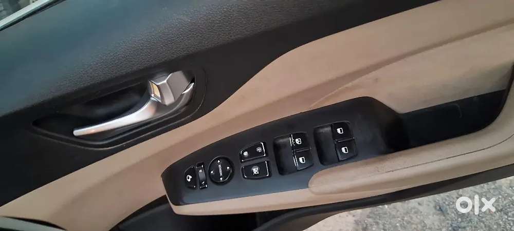 Hyundai Verna 2022 Diesel 70000 Km Driven