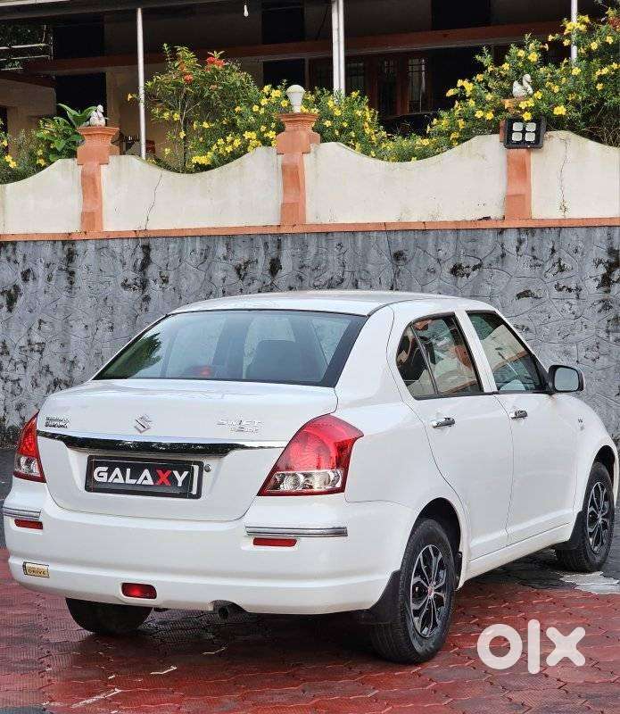 Maruti Suzuki Swift Dzire 1.2 Lxi Bsiv, 2012, Petrol