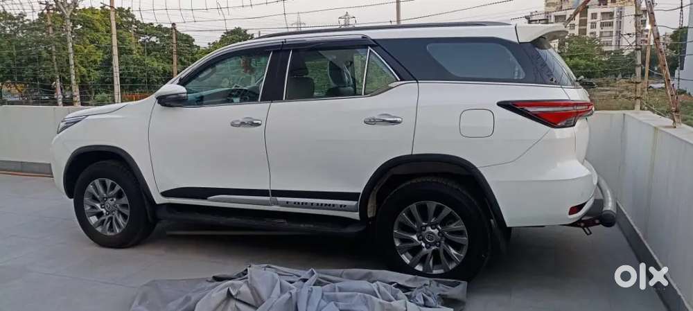 Toyota Fortuner Legender 2025