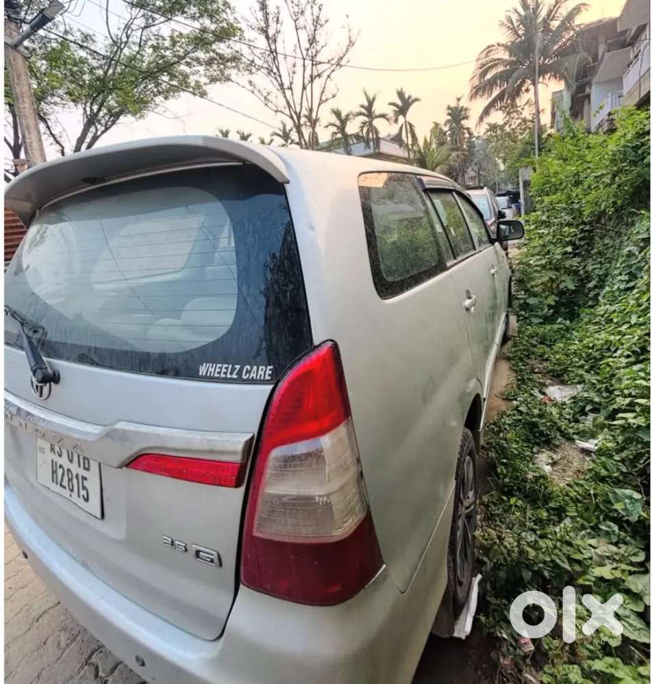 Toyota Innova 2014 Diesel Well Maintained