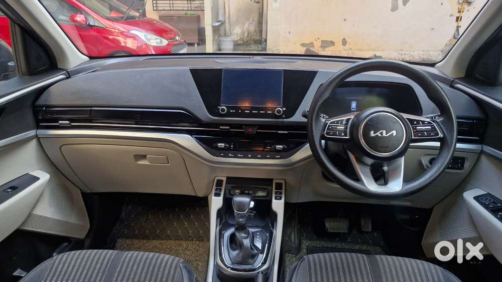 Kia Carens 1.4 Prestige Plus Turbo Dct 7 Str, 2023, Petrol