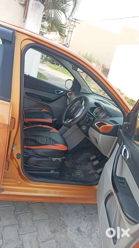 Tata Tiago, 2017, Petrol