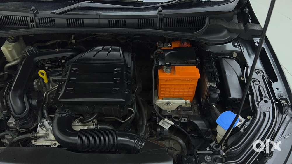 Skoda Slavia Active 1.0l Tsi Mt, 2022, Petrol