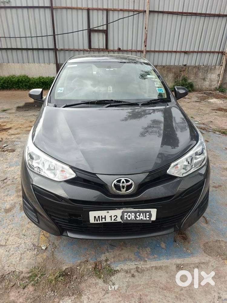 Toyota Yaris J Cvt, 2018, Petrol
