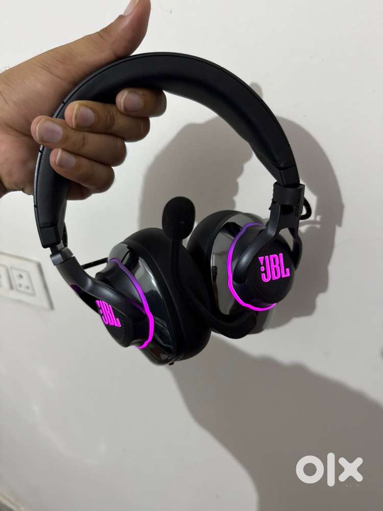 Jbl Quantum 810 professional gaming headphones