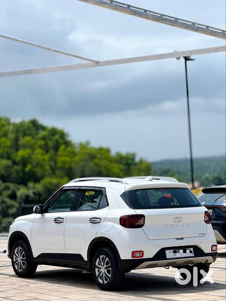 Hyundai Venue 1.2 S Plus, 2020, Petrol