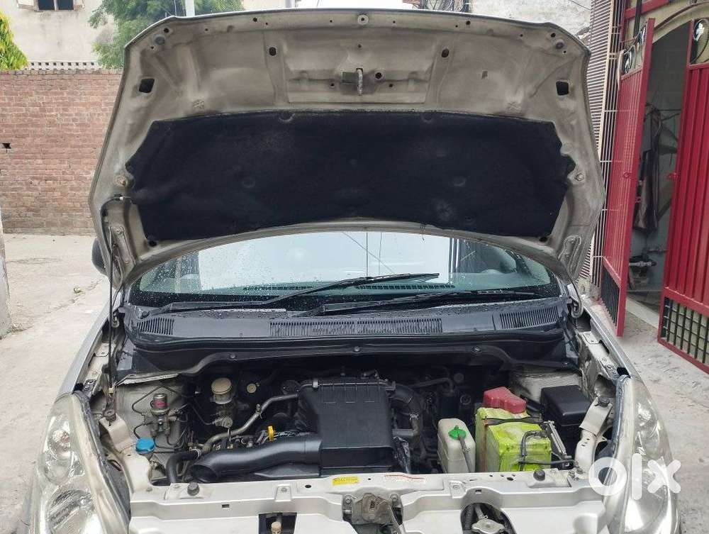 Maruti Suzuki Ritz Vxi, 2011, Petrol