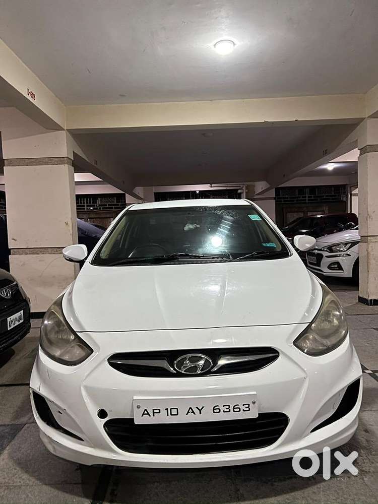 Hyundai Fluidic Verna