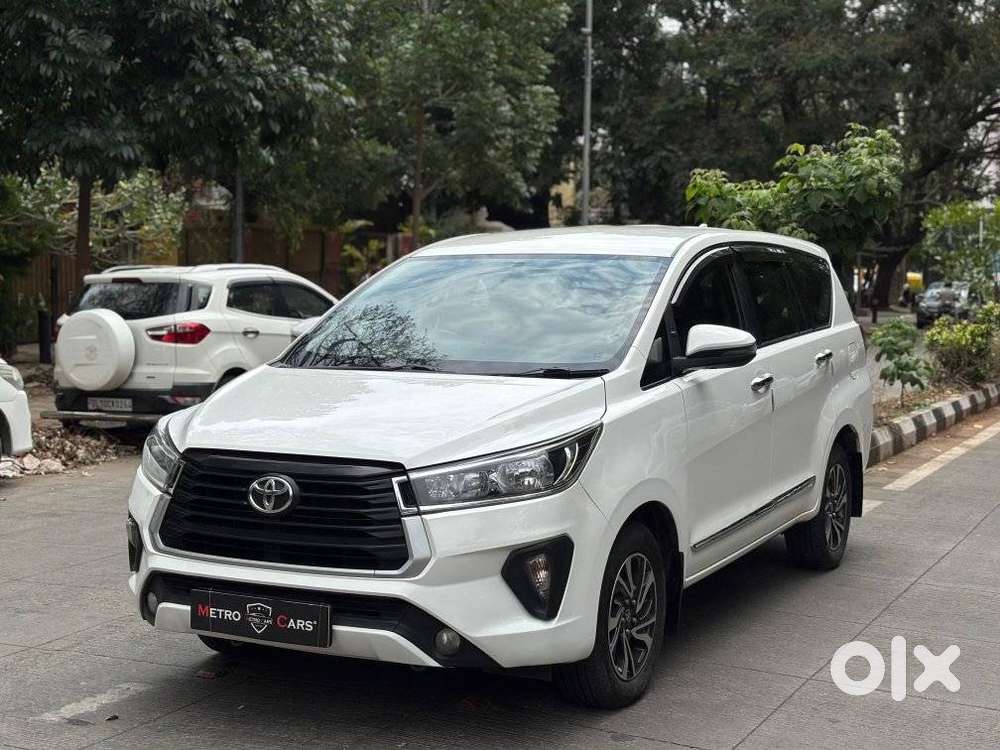 Toyota Innova Crysta 2.4 Gx Limited Edition At 7 Str, 2022, Diesel