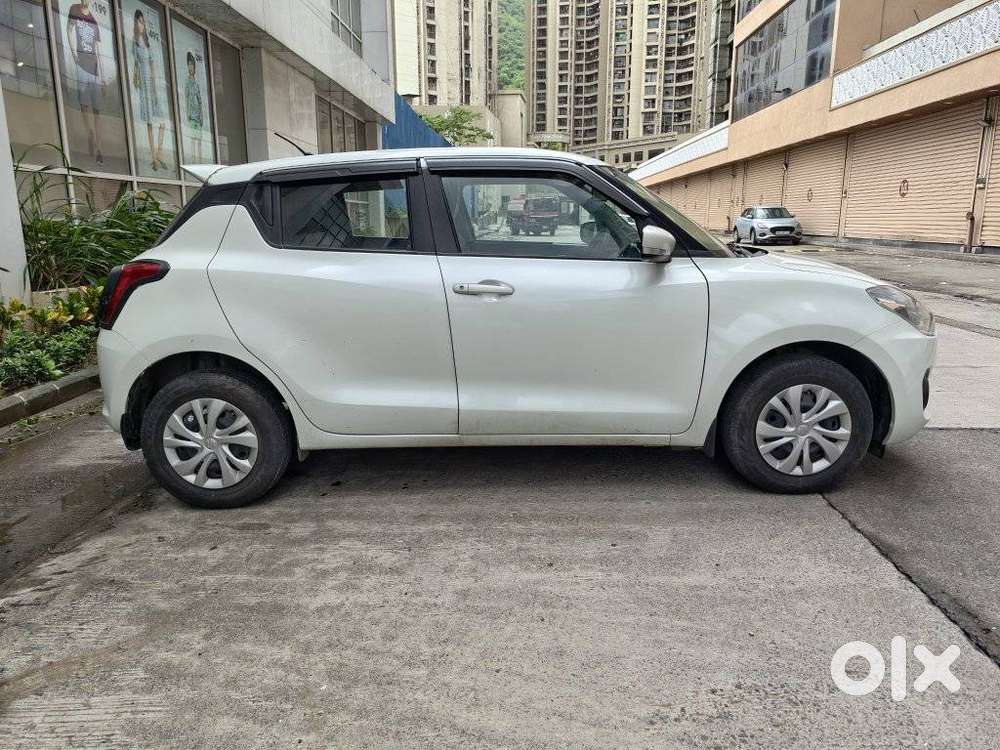Maruti Suzuki Swift Vxi + Manual, 2023, Petrol