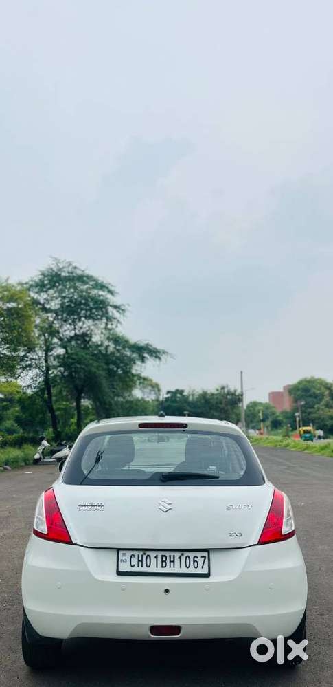 Maruti Suzuki Swift Vvt Zxi, 2016, Petrol
