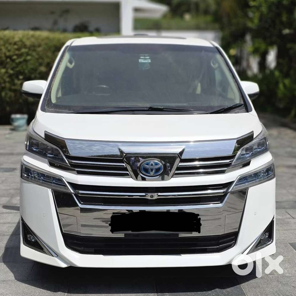 Toyota Velfire At Petrol (white)