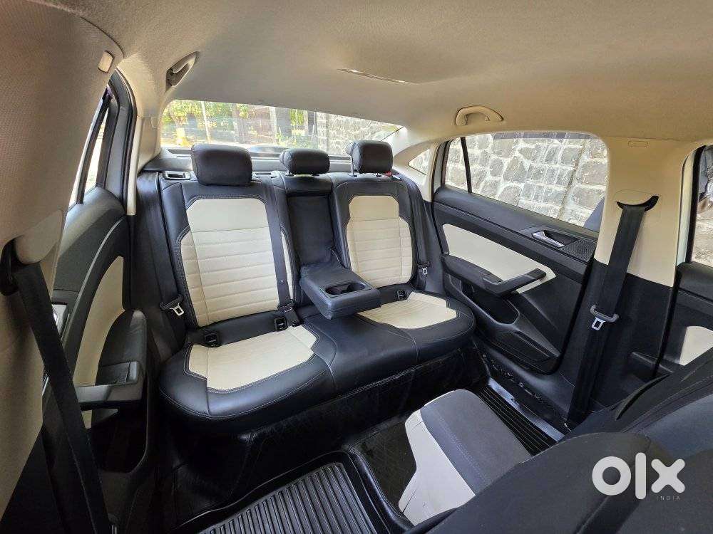 Skoda Slavia 1.0 Ambition Tsi, 2024, Petrol