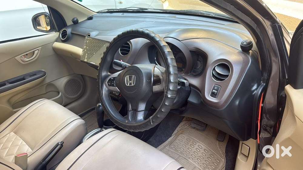 High End Fully Automatic Varient  Only 52000 Km Driven  Second Owner