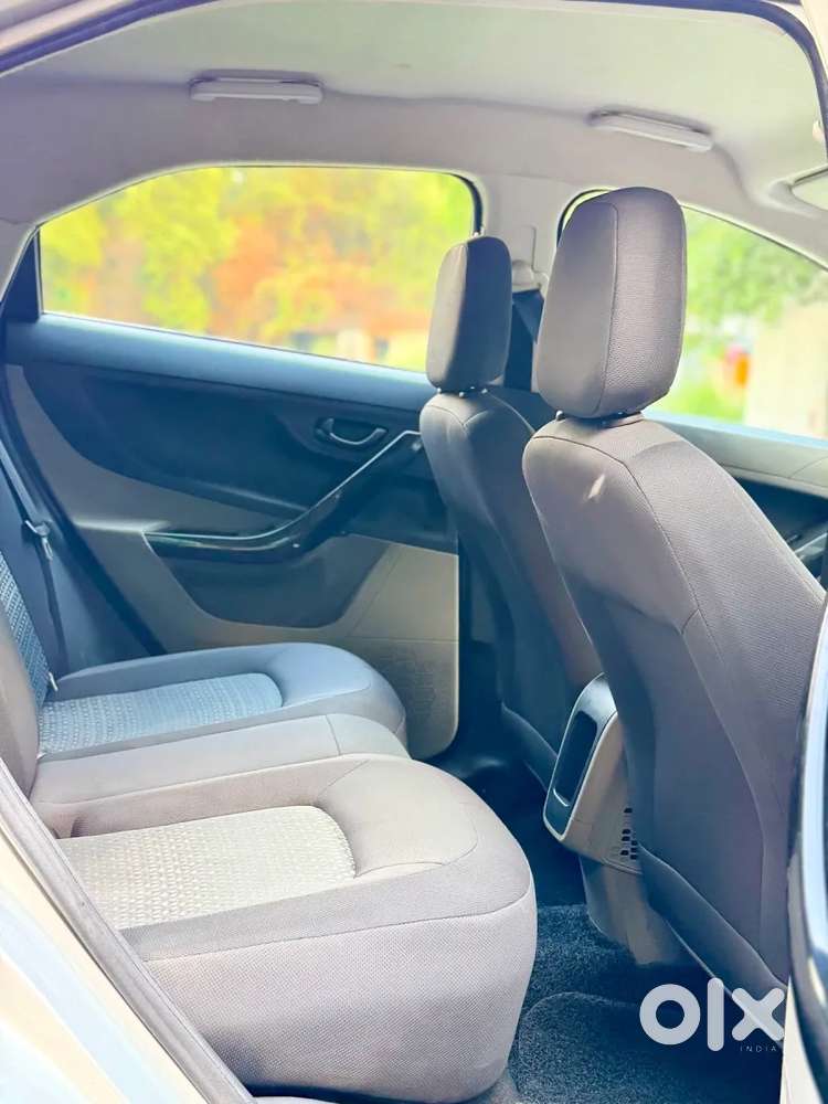 Tata Nexon 1.2 Revotron Xt, 2019, Petrol