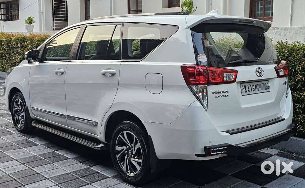 Toyota Innova Crysta [2020-ongoing] 2.4 Gx At 7 Str, 2021, Diesel