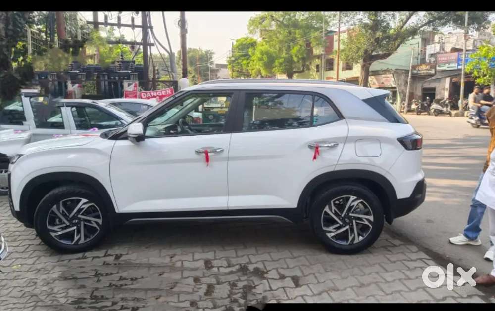 Urgent Sell.  Creta Car
