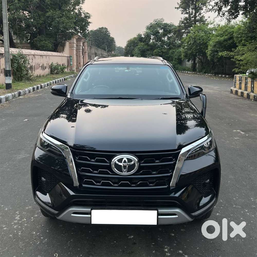 Toyota Fortuner 4x2 At 2.7 Petrol, 2022, Petrol