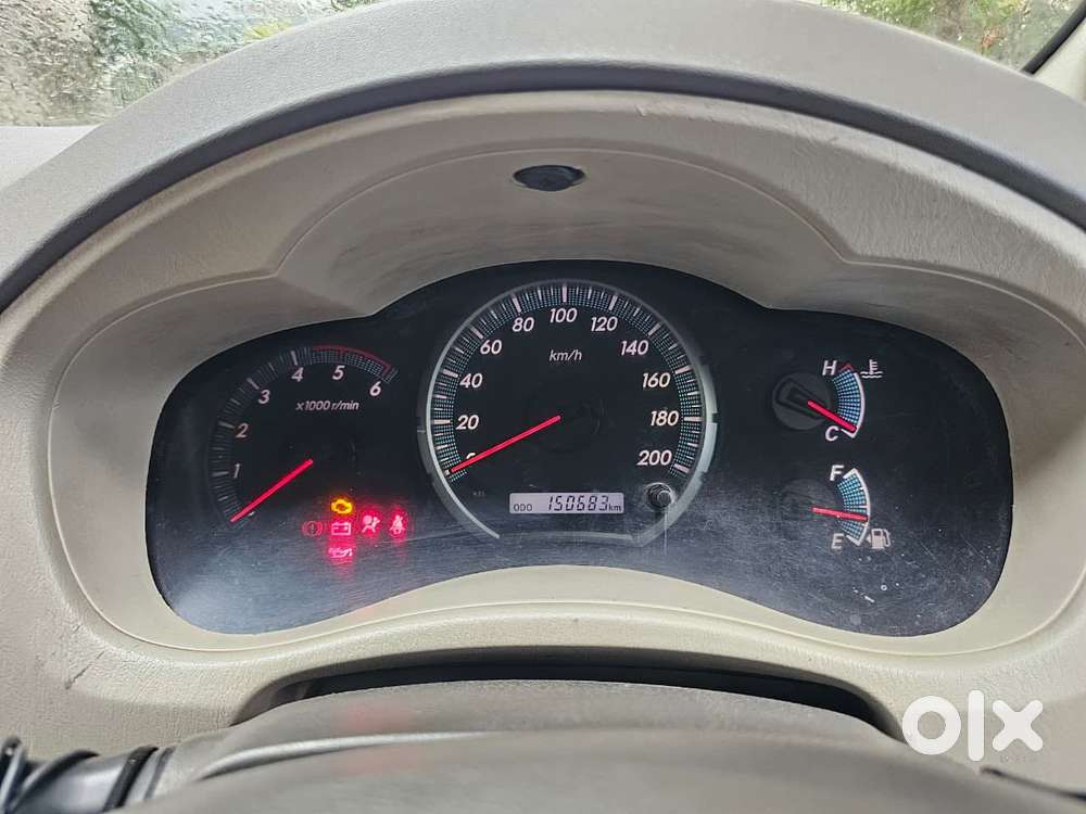 Toyota Innova 2.5 V 8 Str, 2014, Diesel