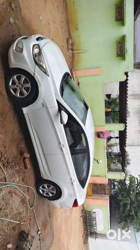 Hyundai Verna 1.6 Crdi 2013 Model Diesel
