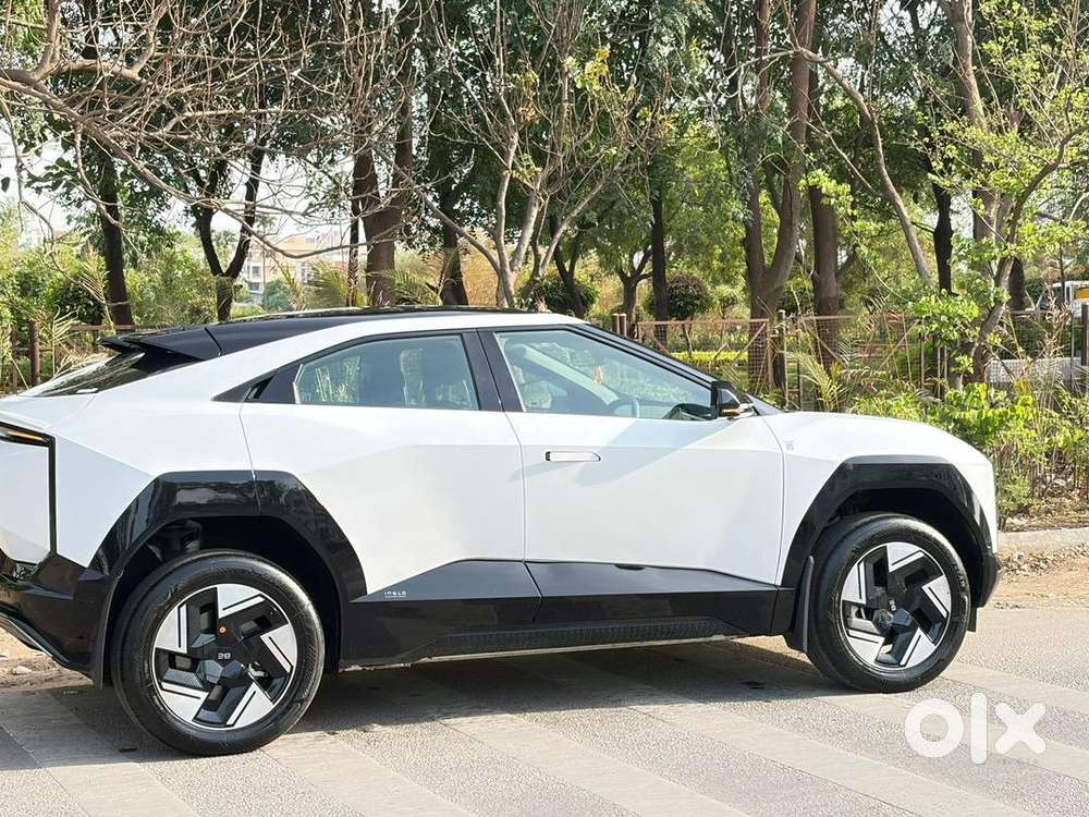 Mahindra Electric Car 2026