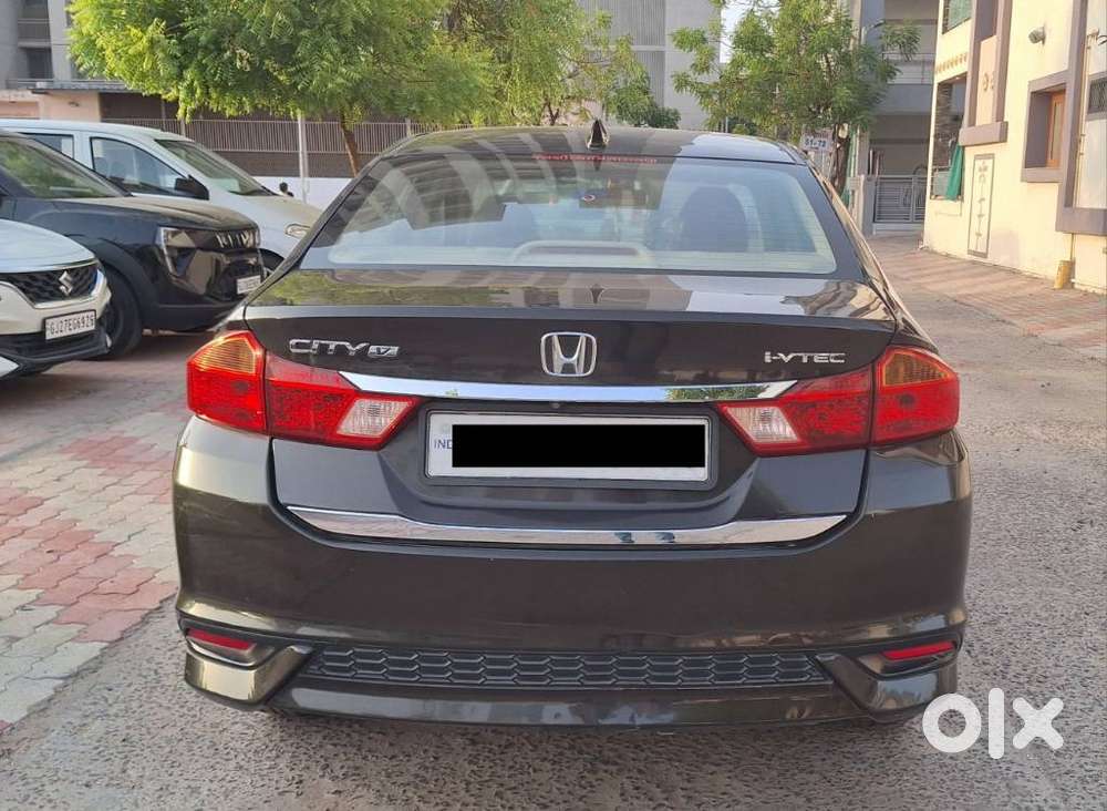 Honda City I-vtec V, 2017, Petrol