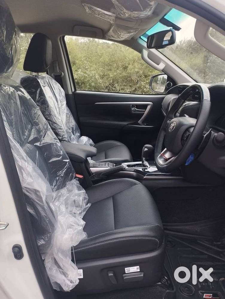 Toyota Fortuner 4x2 At 2.7 Petrol, 2026, Petrol