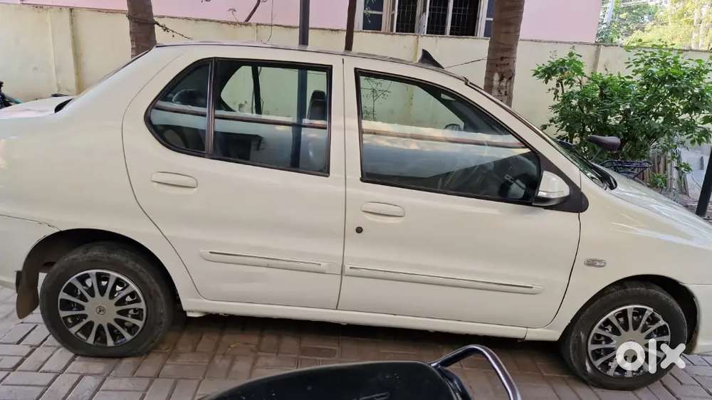 Well Showroom Maintained