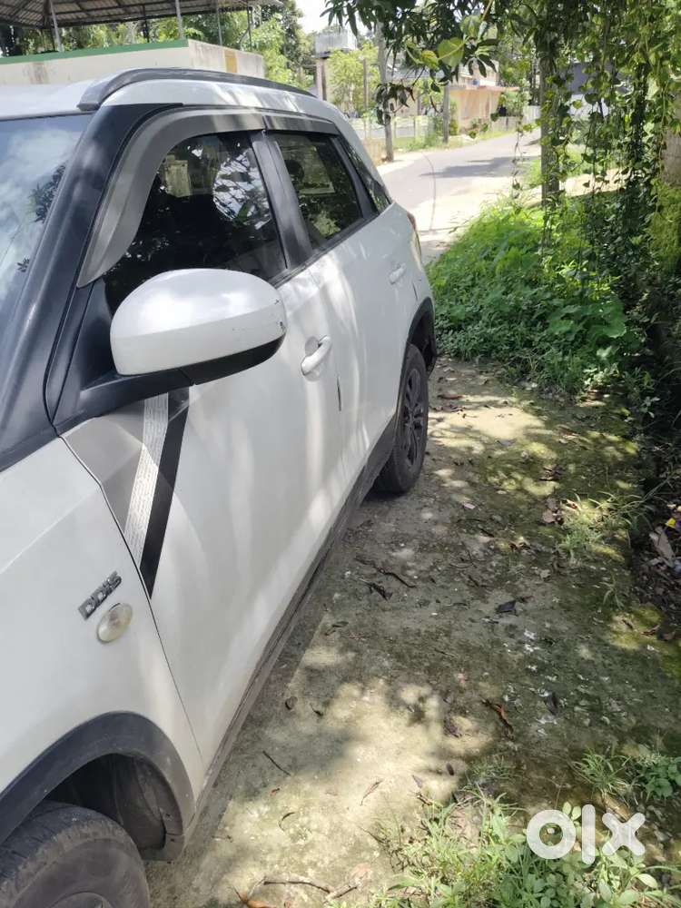 Maruti Suzuki Brezza 2017 Diesel 75000 Km Driven