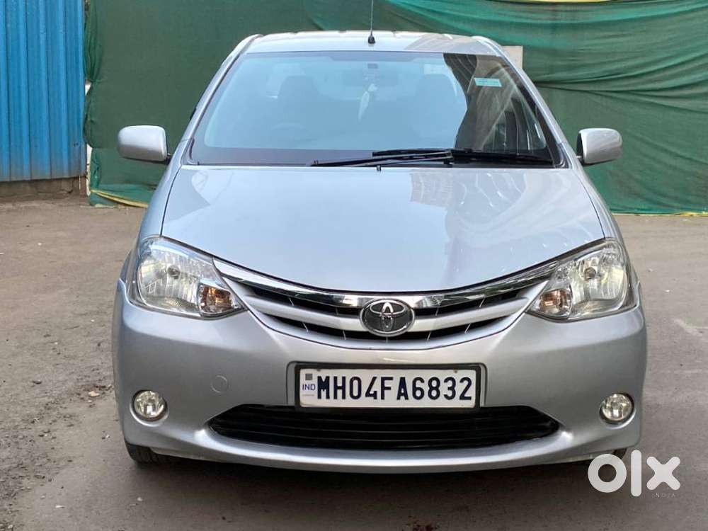 Toyota Etios V, 2012, Petrol