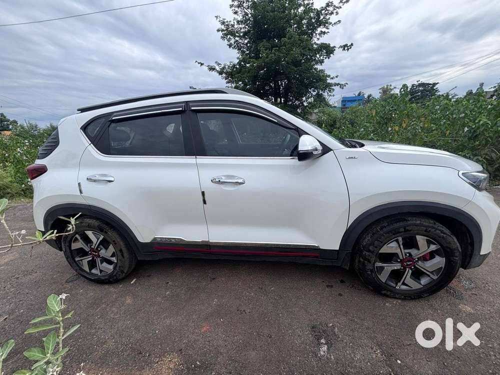 Kia Sonet Petrol 2021