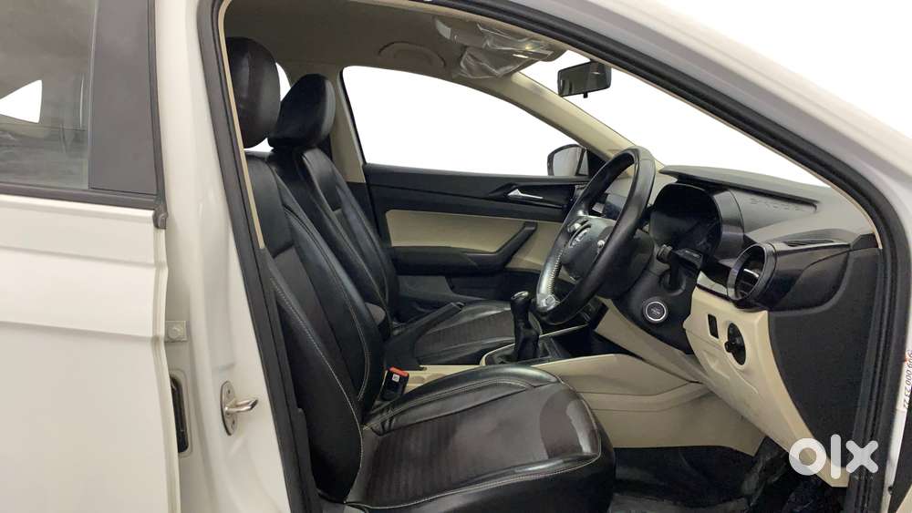 Skoda Slavia 1.0 Ambition Tsi, 2022, Petrol