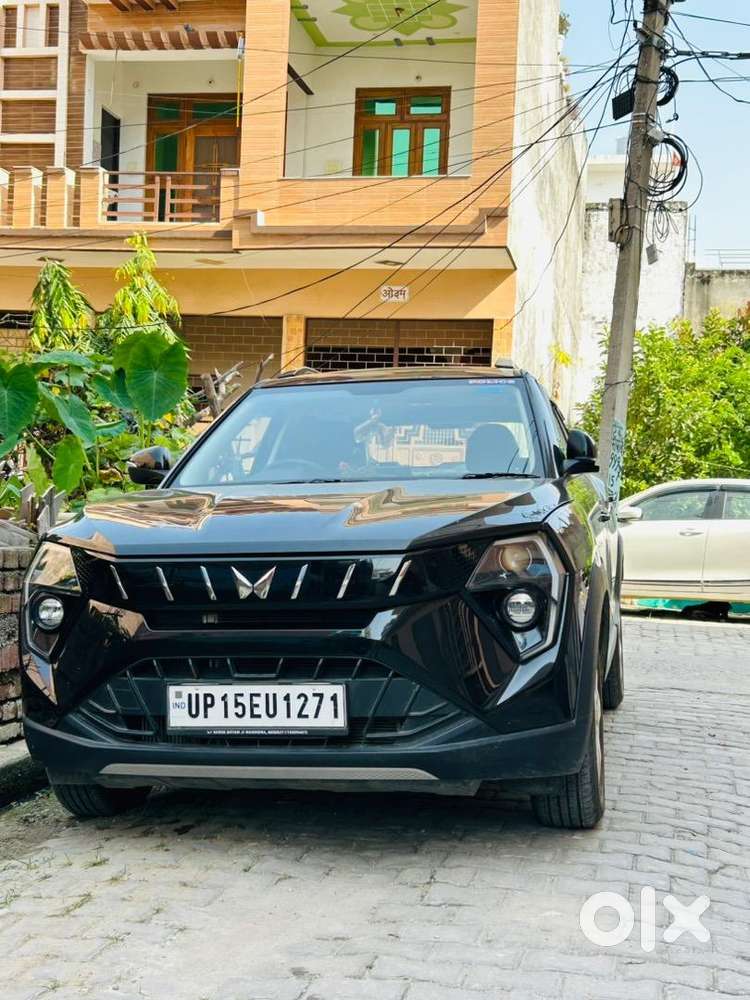 Mahindra Car Petrol 2025