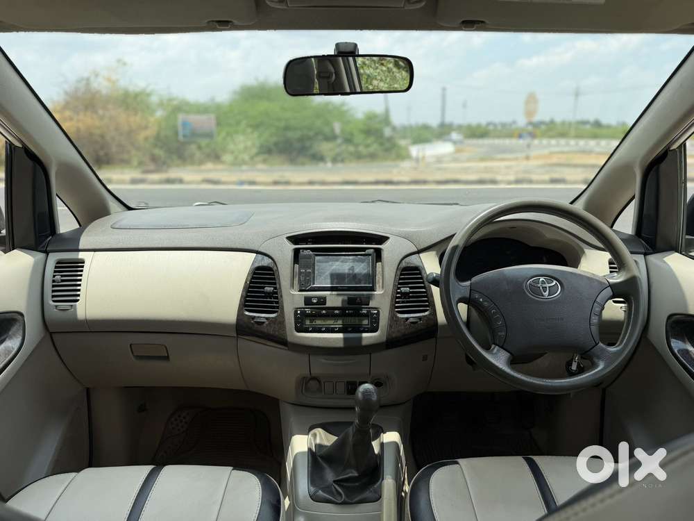 Toyota Innova 2.5 V 7 Str, 2011, Diesel