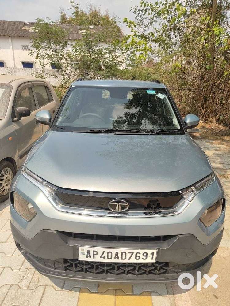 Tata Punch Accomplished Dazzle Sunroof Cng, 2023, Petrol