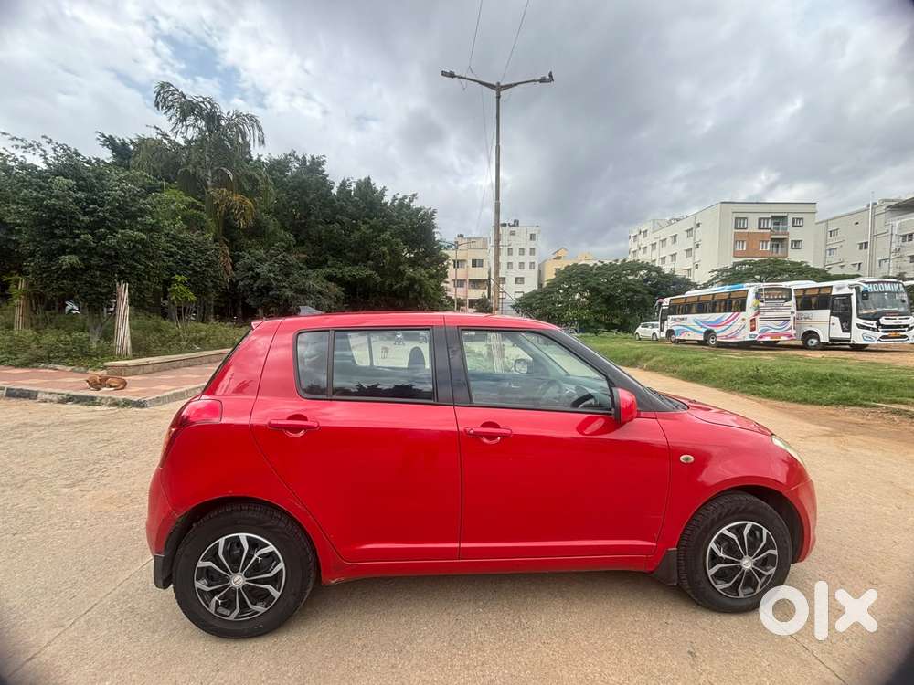 Maruti Suzuki Swift Vxi Bsiii, 2011, Petrol