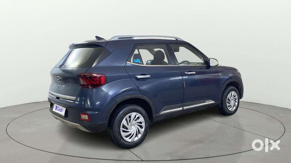 Hyundai Venue 1.2 S Plus, 2021, Petrol