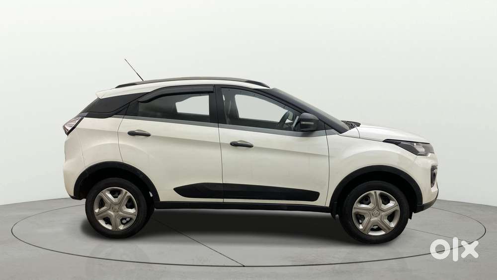 Tata Nexon 1.2 Revotron Xm (s), 2021, Petrol